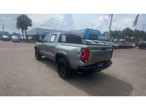 Sterling Gray Metallic 2024 Chevrolet Colorado Trail Boss