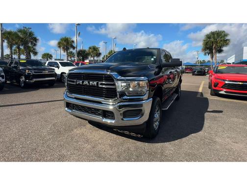 2021 RAM 2500 Big Horn Crew Cab 4x4 6'4' Box