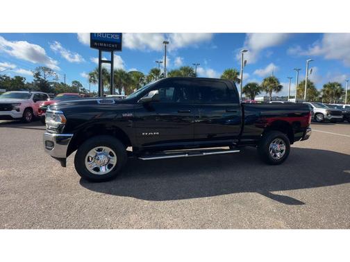 2021 RAM 2500 Big Horn Crew Cab 4x4 6'4' Box