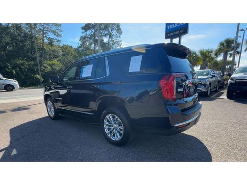Midnight Blue Metallic 2024 GMC Yukon SLT