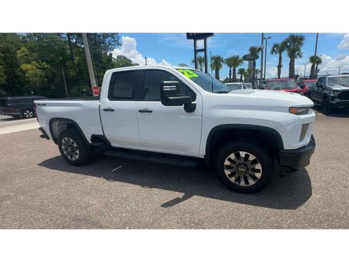 Summit White 2023 Chevrolet Silverado 2500 Custom