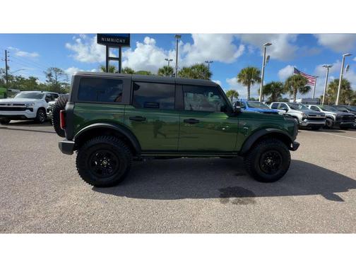 ERUPTION GREEN METALLIC 2024 Ford Bronco Wildtrak