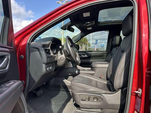 2022 Chevrolet Suburban RST