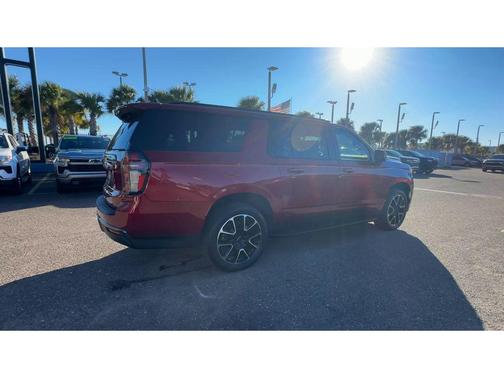 2022 Chevrolet Suburban RST