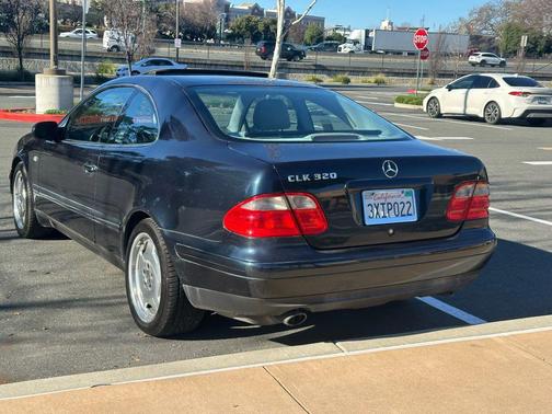 Mineral Green Metallic 1998 Mercedes-Benz CLK-Class 320
