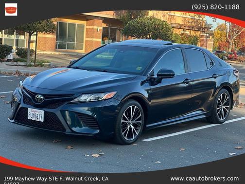 Galactic Aqua Mica 2018 Toyota Camry SE