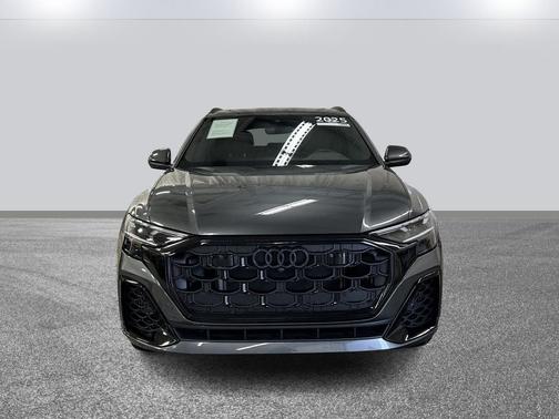 2025 Audi Q8 55 Premium Plus