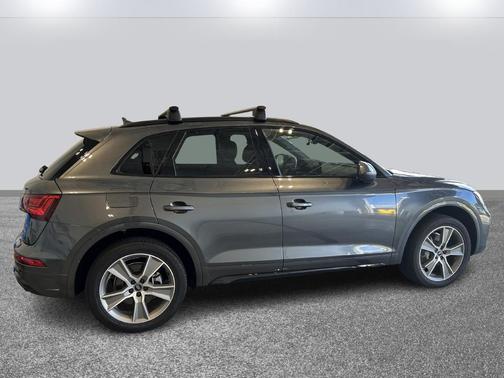 2025 Audi Q5 45 S line Premium