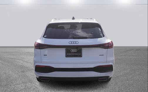 2025 Audi Q5 Premium TFSI quattro S tronic