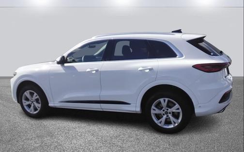 2025 Audi Q5 Premium TFSI quattro S tronic