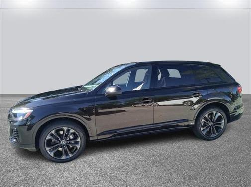 2025 Audi Q7 55 Premium Plus