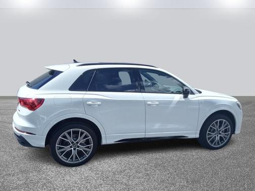 2025 Audi Q3 45 S line Premium Plus