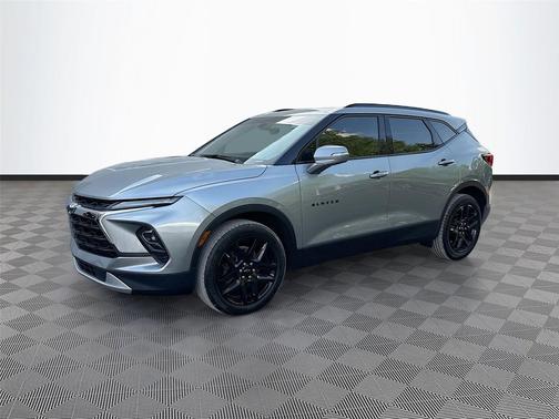 Sterling Gray Metallic 2024 Chevrolet Blazer 3LT