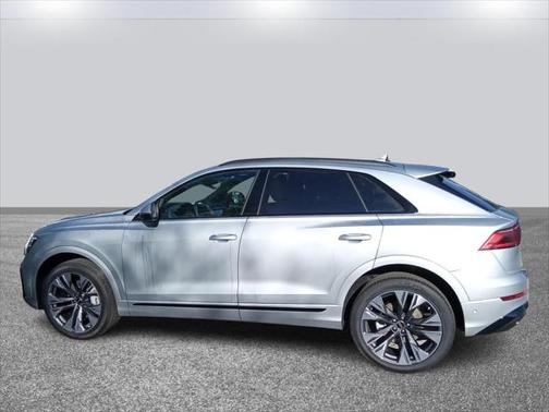2025 Audi Q8 55 Premium Plus