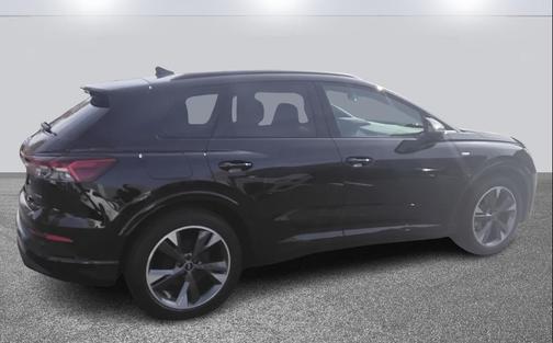 2025 Audi Q4 e-tron Premium 55 quattro