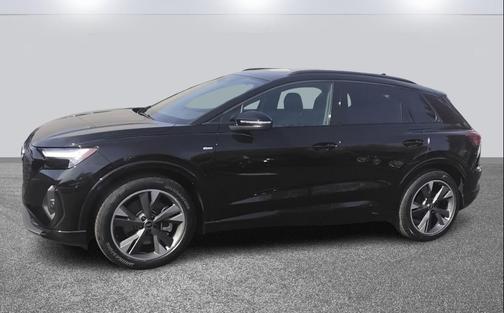 2025 Audi Q4 e-tron Premium 55 quattro