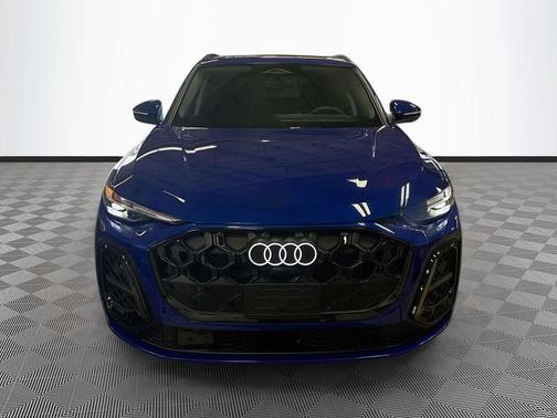 Ultra Blue Metallic 2026 Audi Q5 Premium Plus TFSI quattro S tronic