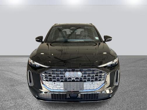 2025 Audi Q5 Premium TFSI quattro S tronic