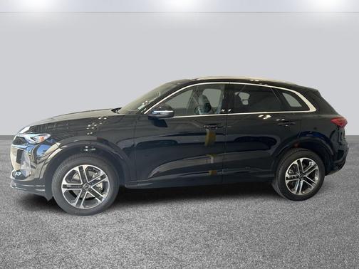 2025 Audi Q5 Premium TFSI quattro S tronic