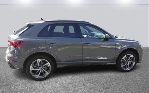 2025 Audi Q3 Premium 45 TFSI S line quattro Tiptronic
