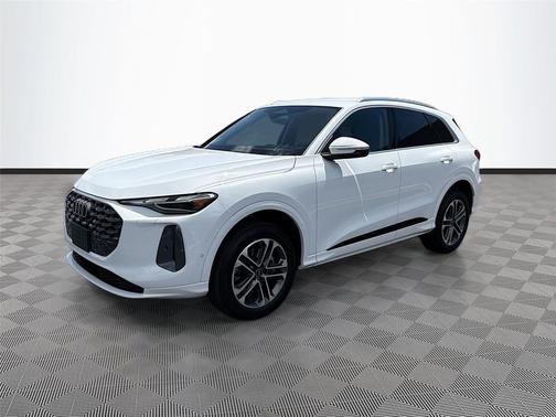 Arkona White 2025 Audi Q5 Premium TFSI quattro S tronic