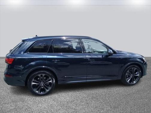 2025 Audi Q7 55 Prestige