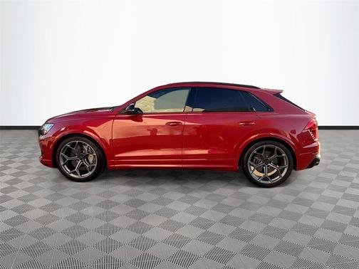 Chili Red Metallic 2026 Audi RS Q8 4.0T