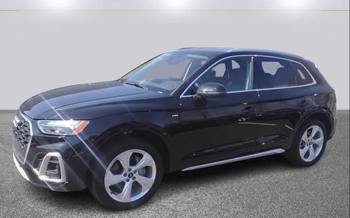 Mythos Black Metallic 2023 Audi Q5 45 S line Premium Plus