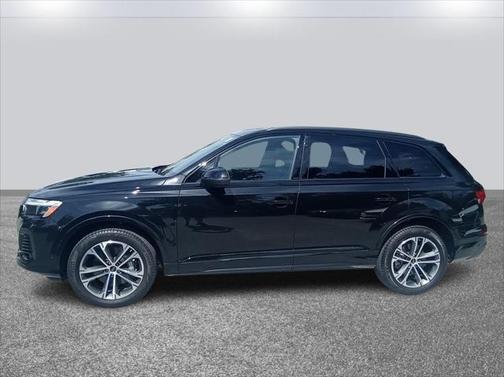 2025 Audi Q7 45 Premium Plus