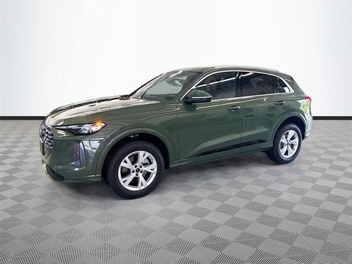 District Green Metallic 2025 Audi Q5 Premium TFSI quattro S tronic