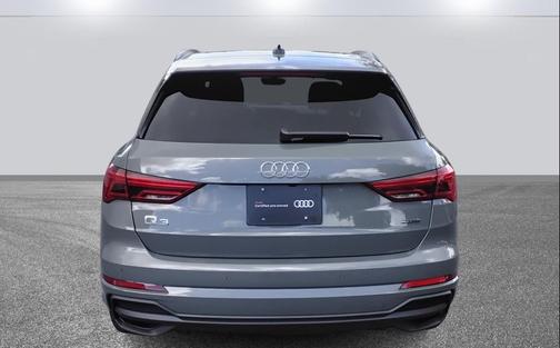2025 Audi Q3 Premium 45 TFSI S line quattro Tiptronic