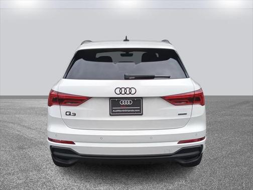 2025 Audi Q3 Premium 45 TFSI S line quattro Tiptronic