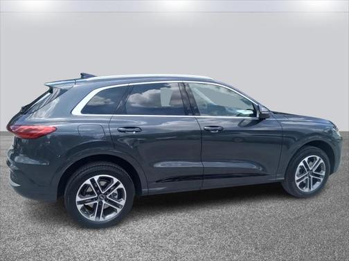 2025 Audi Q5 Premium