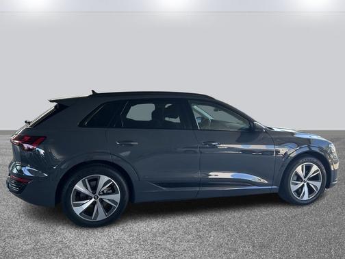 2024 Audi Q8 e-tron Premium