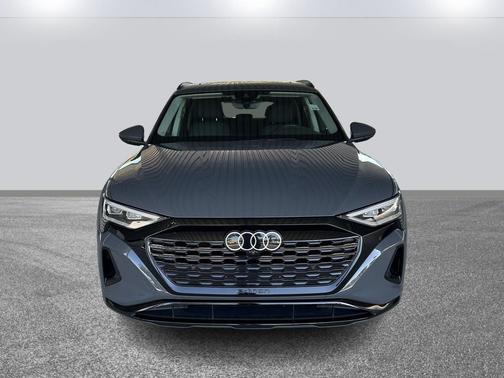 2024 Audi Q8 e-tron Premium
