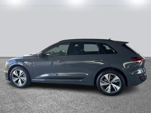 2024 Audi Q8 e-tron Premium
