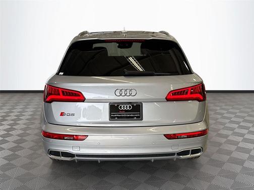 Florett Silver Metallic 2018 Audi SQ5 3.0T Prestige