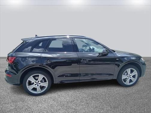 2025 Audi Q5 45 S line Premium