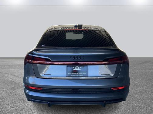2022 Audi e-tron Sportback S line Premium Plus
