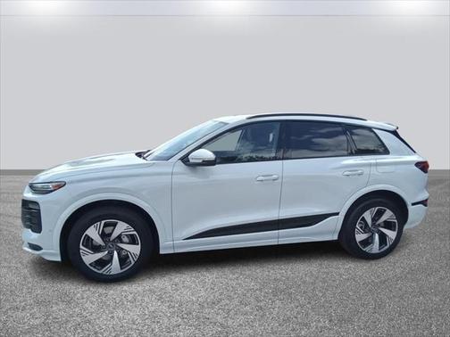 2025 Audi Q6 e-tron Premium Plus quattro