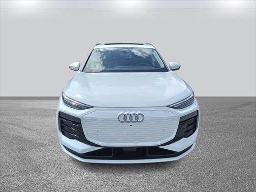 2025 Audi Q6 e-tron Premium Plus quattro