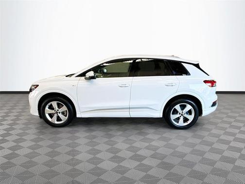 Glacier White Metallic 2023 Audi Q4 e-tron Premium Plus 50 quattro