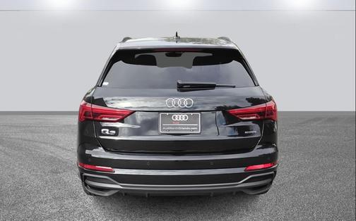 2025 Audi Q3 Premium 45 TFSI S line quattro Tiptronic