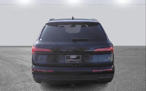 2026 Audi Q7 45 Premium