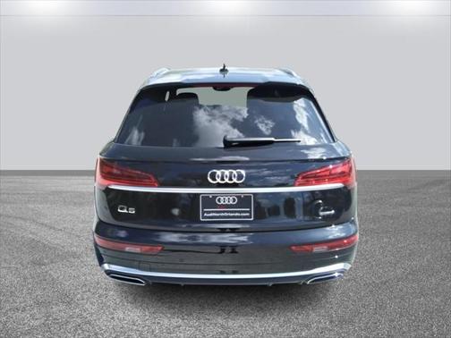 2022 Audi Q5 55 S line Prestige