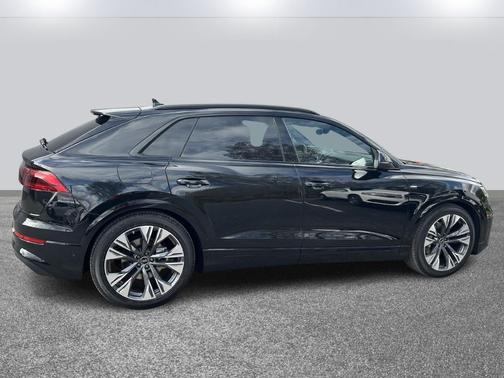 2026 Audi Q8 55 Premium Plus