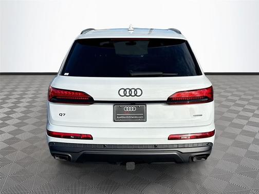 2026 Audi Q7 55 Premium Plus
