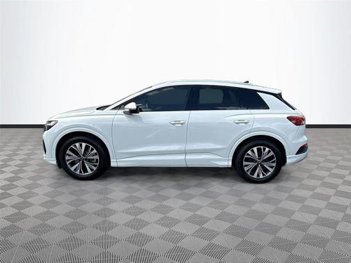 Glacier White Metallic 2023 Audi Q4 e-tron Premium Plus 40 RWD