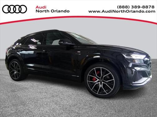 2022 Audi Q8 55 Premium Plus