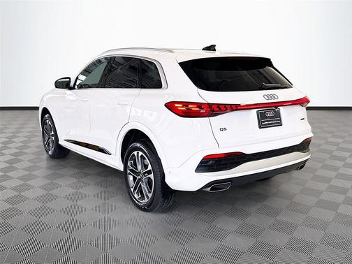 Arkona White 2025 Audi Q5 Premium TFSI quattro S tronic